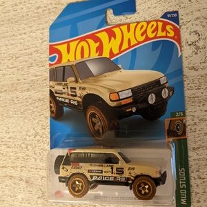 Hot Wheels Toyota Land Cruiser 80